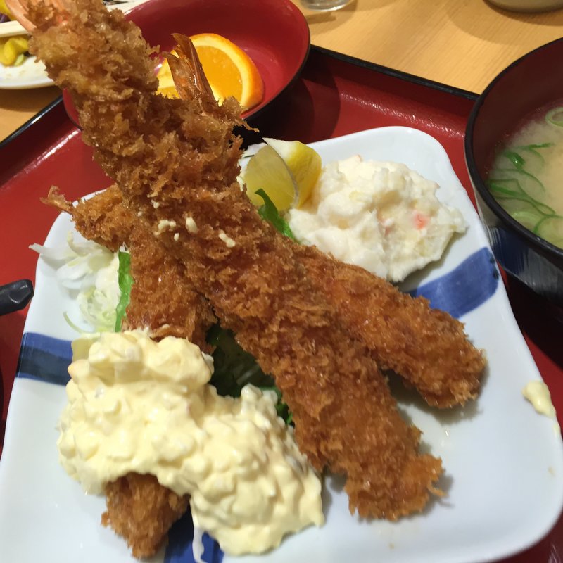 具沢山タルタルのエビフライ定食(本さち福や 大丸梅田)