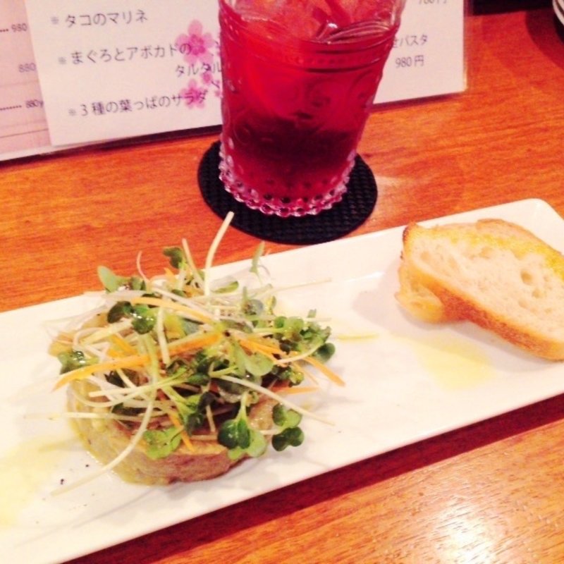 まぐろとアボガドのタルタル(中目黒　イチマルイチR )