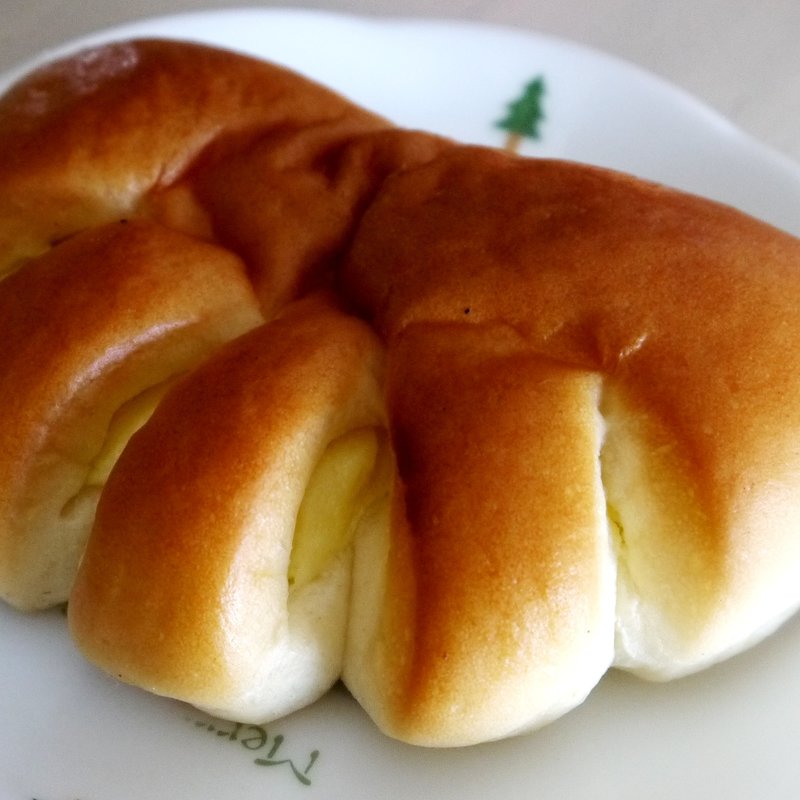 クリームパン(柳屋ベーカリー)