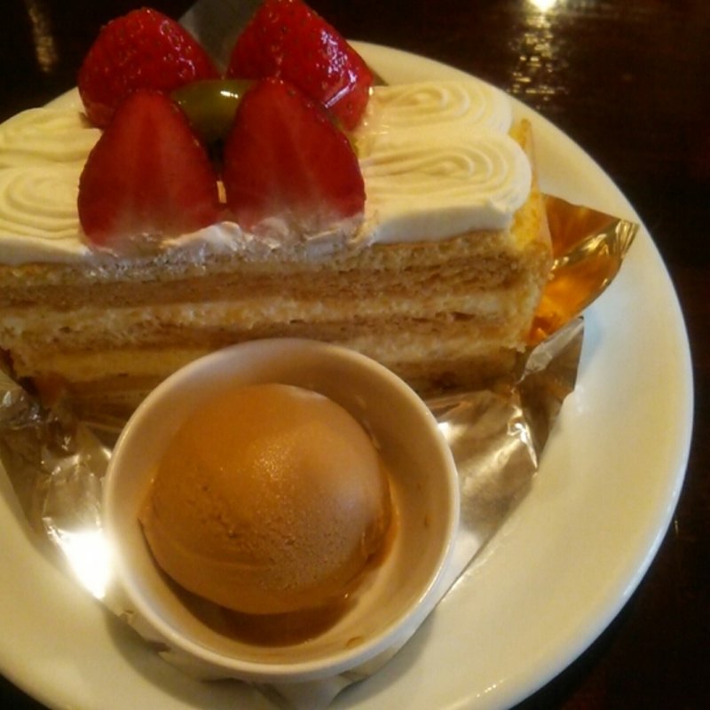 イチゴのミルフィーユ(グルービー・赤塚店)