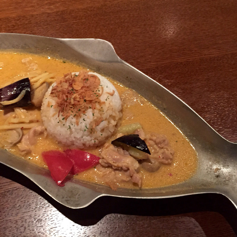 地鶏と野菜のレッドカレー(アジアン麺茶　大阪マルビル店)
