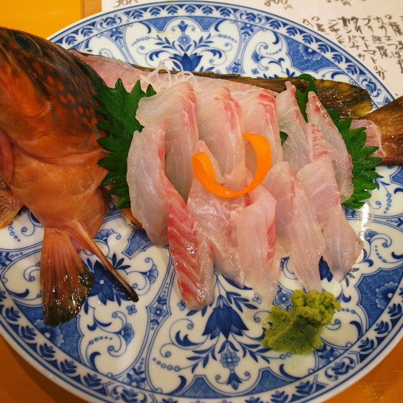 鯛のお造り(海鮮屋台　あみたつ )