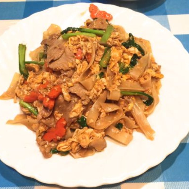 しょう油太麺焼きビーフン (ティーヌン 海浜幕張店 )