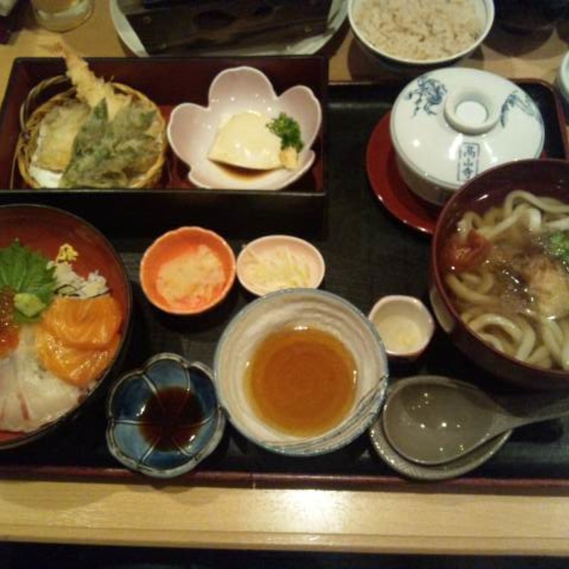 海鮮ちらし膳(歌行燈 府中店 （うたあんどん）)