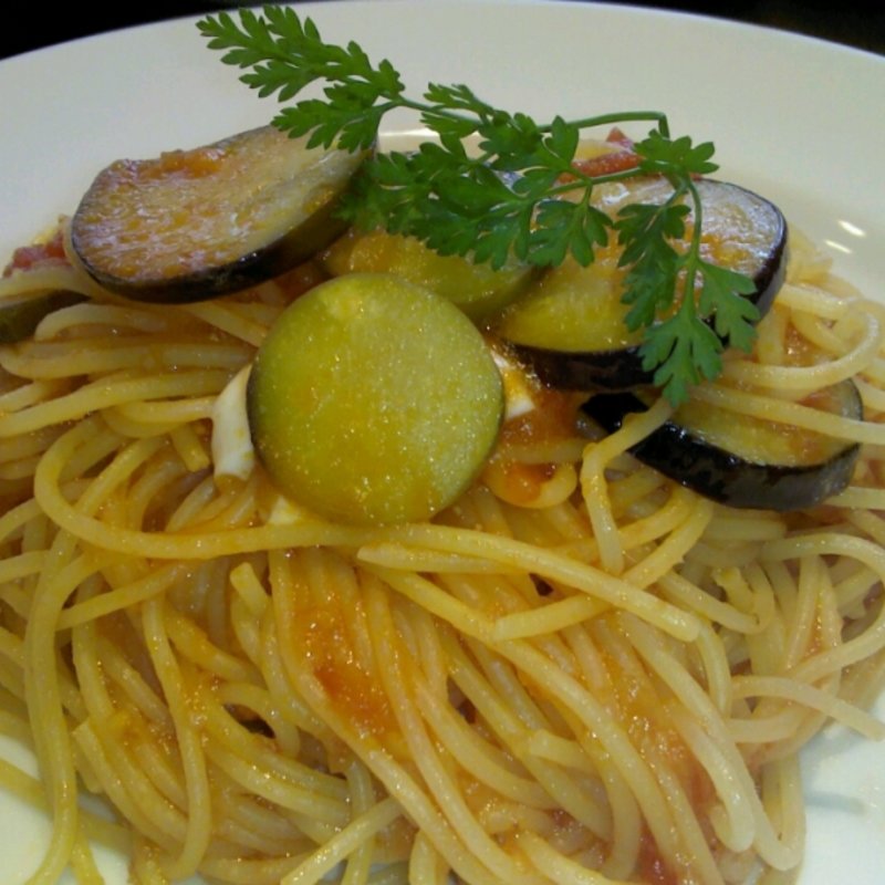 なすとモッツァレラチーズのアラビアータ(レグーミ （Legumi Cafe&Dining）)