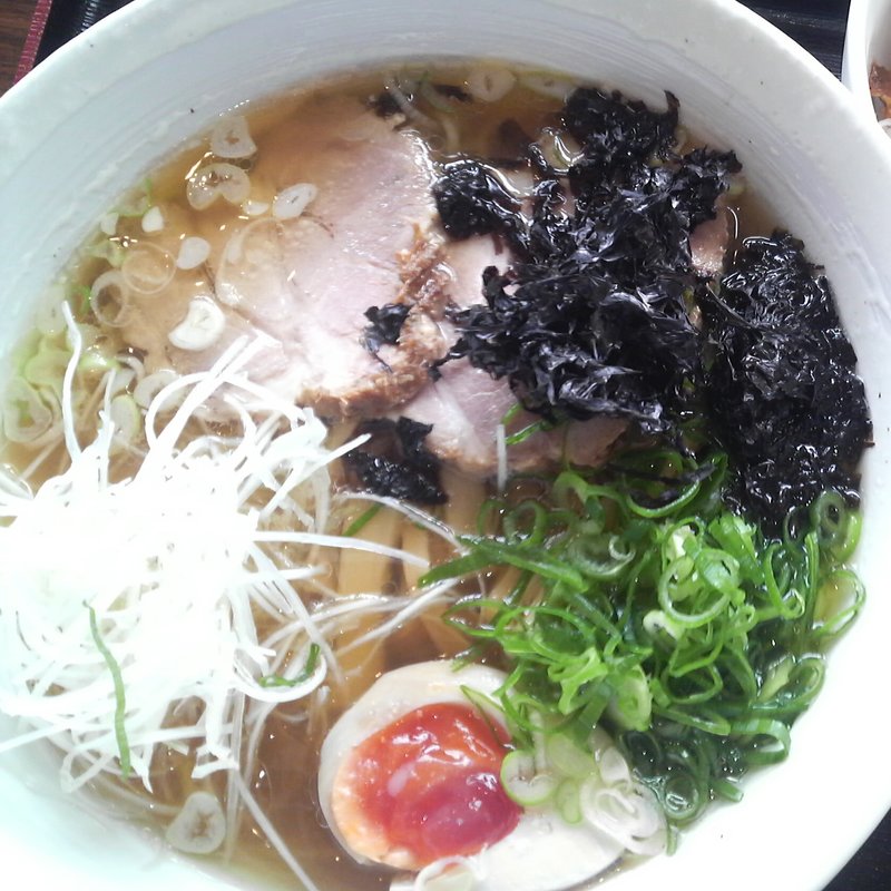 和風らーめん 普通（130g）＋全部のせ(のらや )