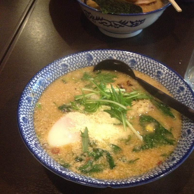 鶏塩らーめん(濃厚らーめんガツリ )