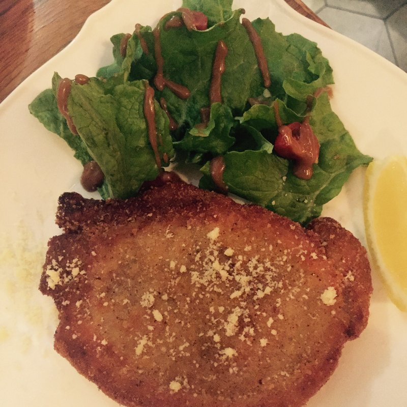 豚ロース肉のミラノ風コートレッタ(Gaston&Gaspar 六本木店)