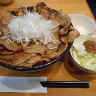 十勝豚丼(花畑牧場ホエーどん亭)