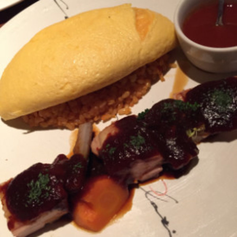 MIYASHITA特製オムライス大山鶏のグリル添え(洋食ＭＩＹＡＳＨＩＴＡ)