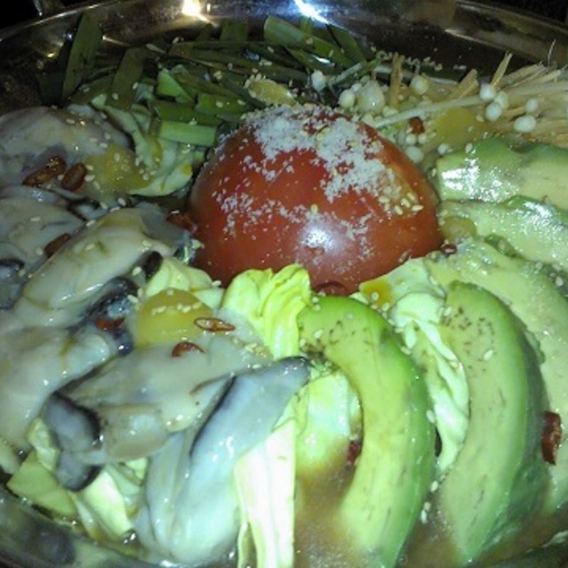 アボカキ鍋(マドッシュ！カフェ （madosh!cafe）)