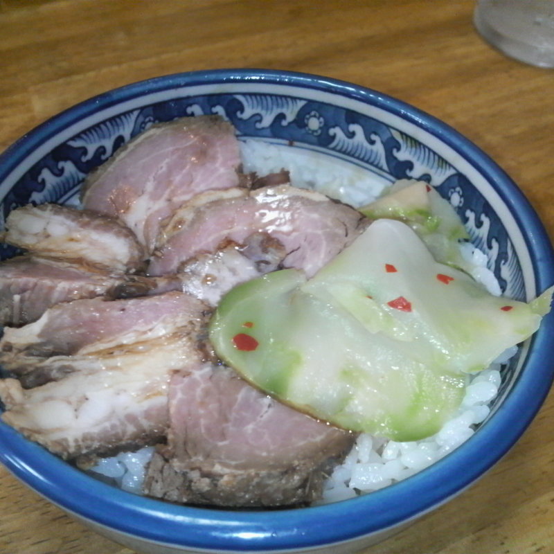 ミニチャーシュー丼 (くらま )