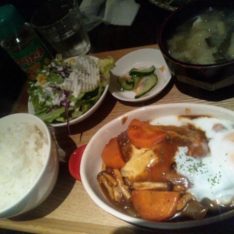 デミタマチーズハンバーグ定食(デイリーズカフェ （DAILIES Cafe）)