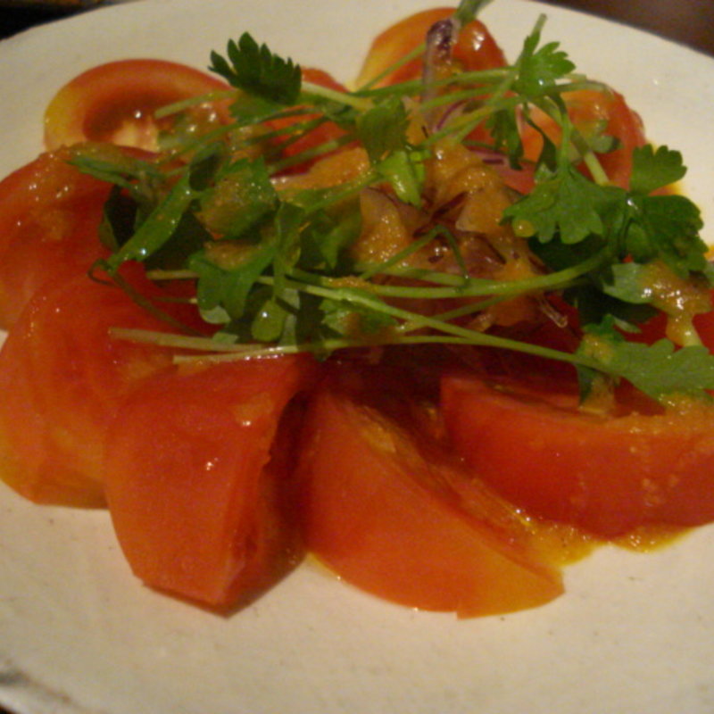 自家製ドレッシングのトマトサラダ(Cafe kuma.co)