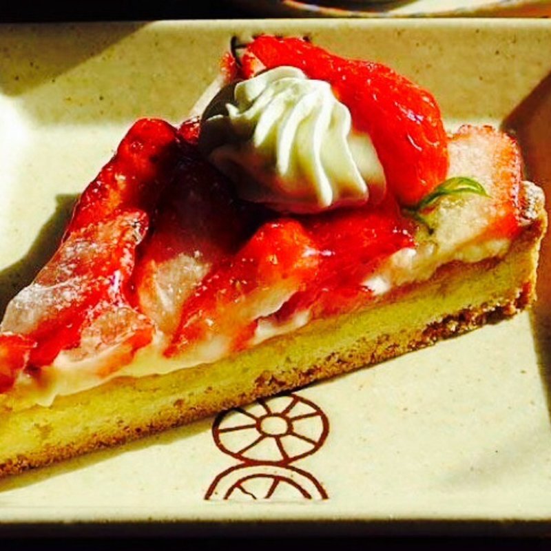 季節のフルーツのタルト(ガーデンカフェ ルーベル)