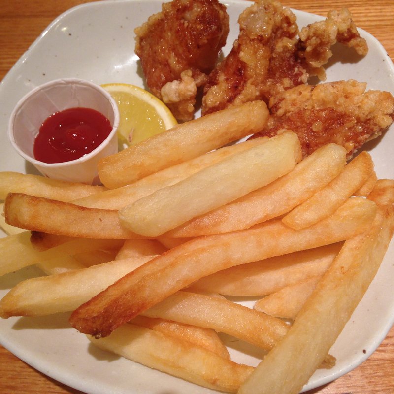 ポテトフライと唐揚げ(れすとらん四六時中 茅ヶ崎中央店 )