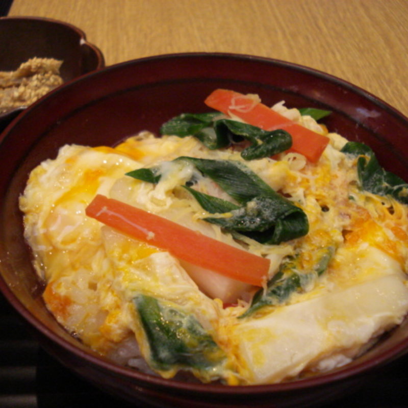 本日のおまかせ丼(はしたて)