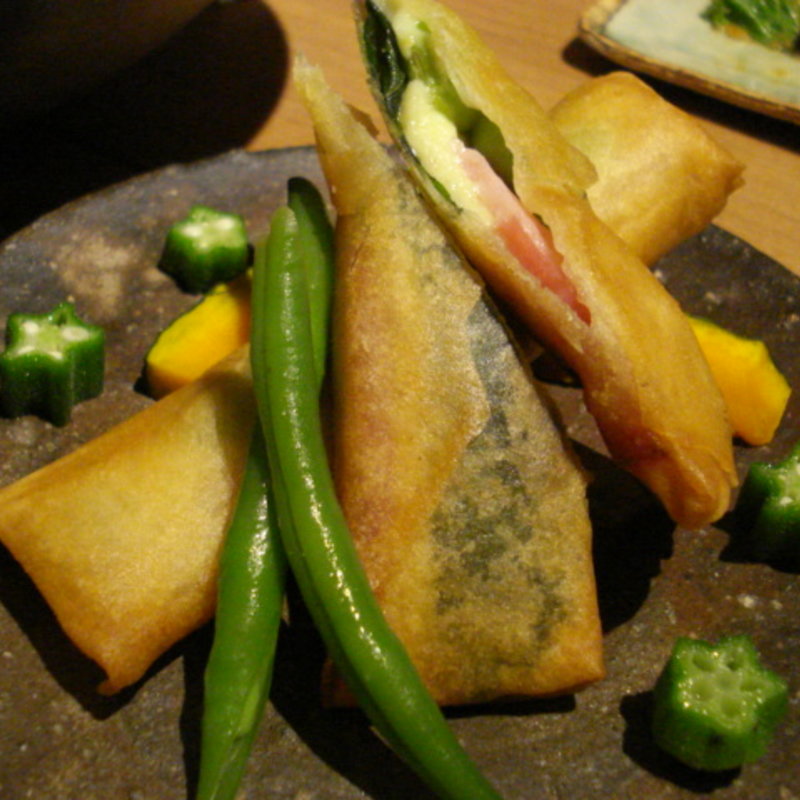 チーズとオクラの春巻(Cafe kuma.co)