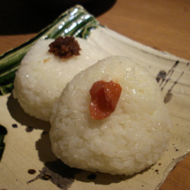 梅と高菜のおにぎり(Cafe kuma.co)