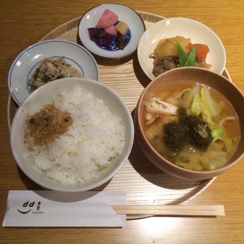 京都定食(ディアンドデパートメント 京都店 （D&DEPARTMENT）)