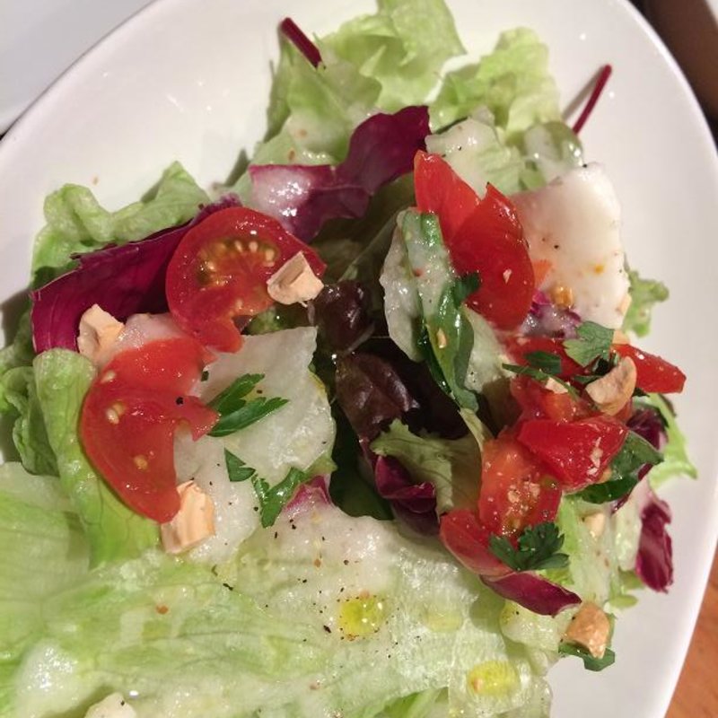 特製ドレッシングのモッツアレラサラダ(大衆イタリア食堂 アレグロ天満店)