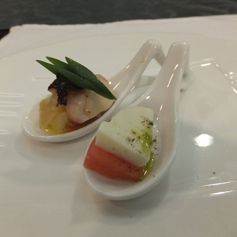 一口サイズの前菜(オー・ボン・アネックス （Au Bon Annex 【旧店名：オー・ボン・ヴィヴェール】 ）)