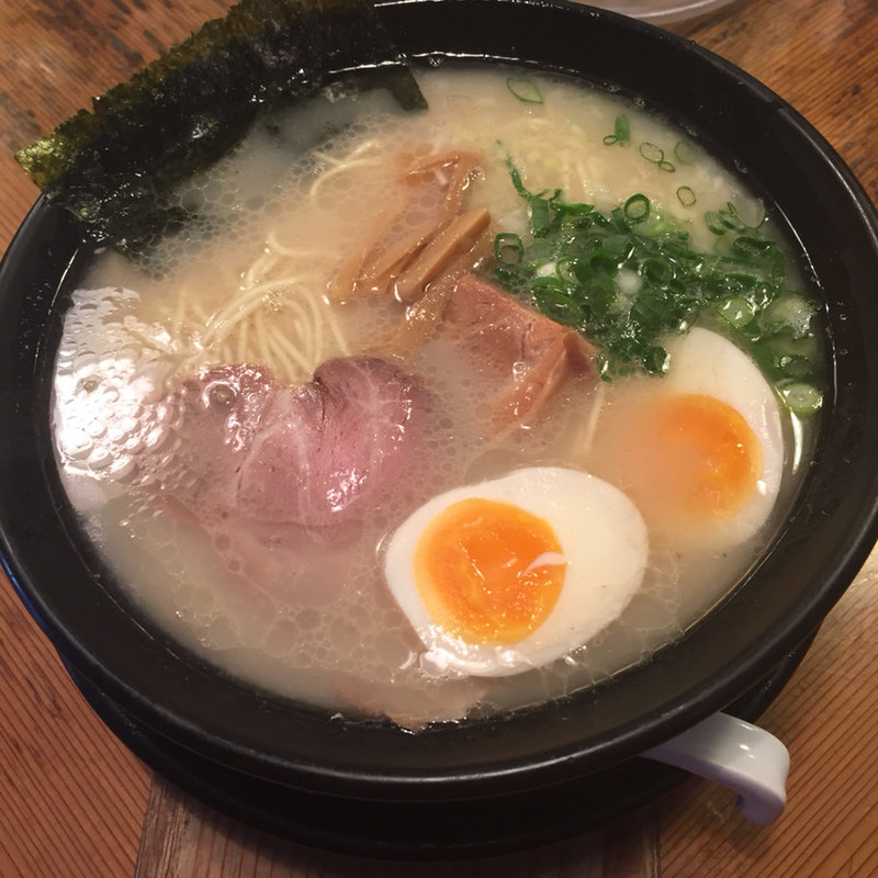 学金ラーメン(九州ラーメン學金)