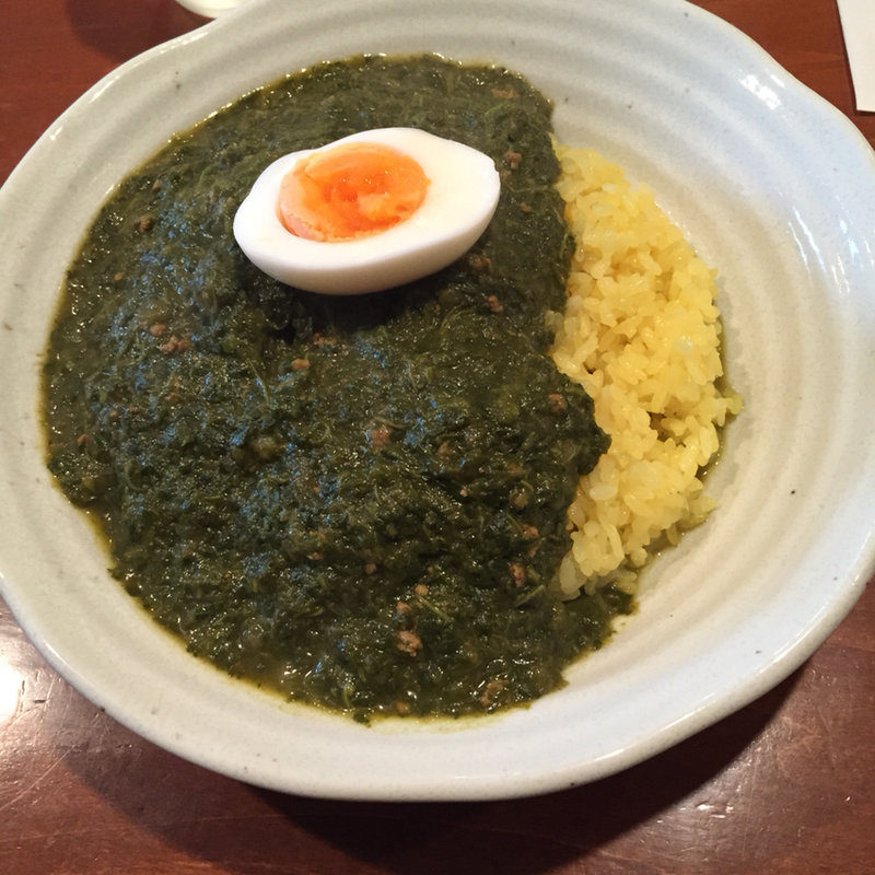 ほうれん草と挽き肉のカレー(ムーンボウ)