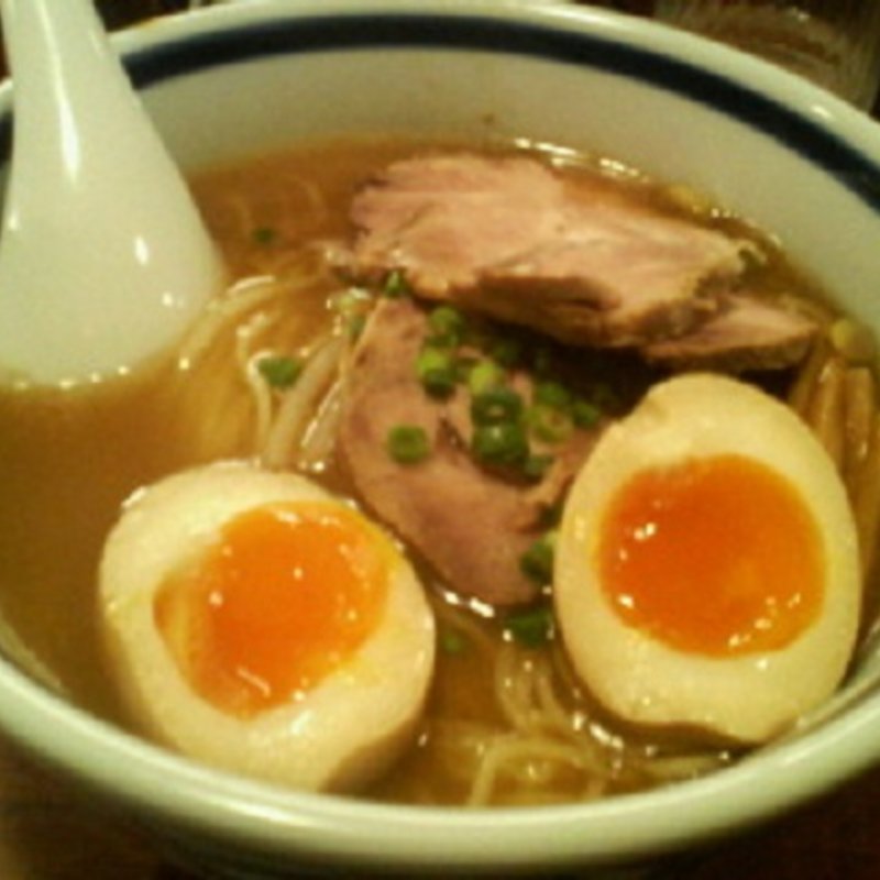 中華そば・チャーシュー 味玉付(中華そば 志の田)