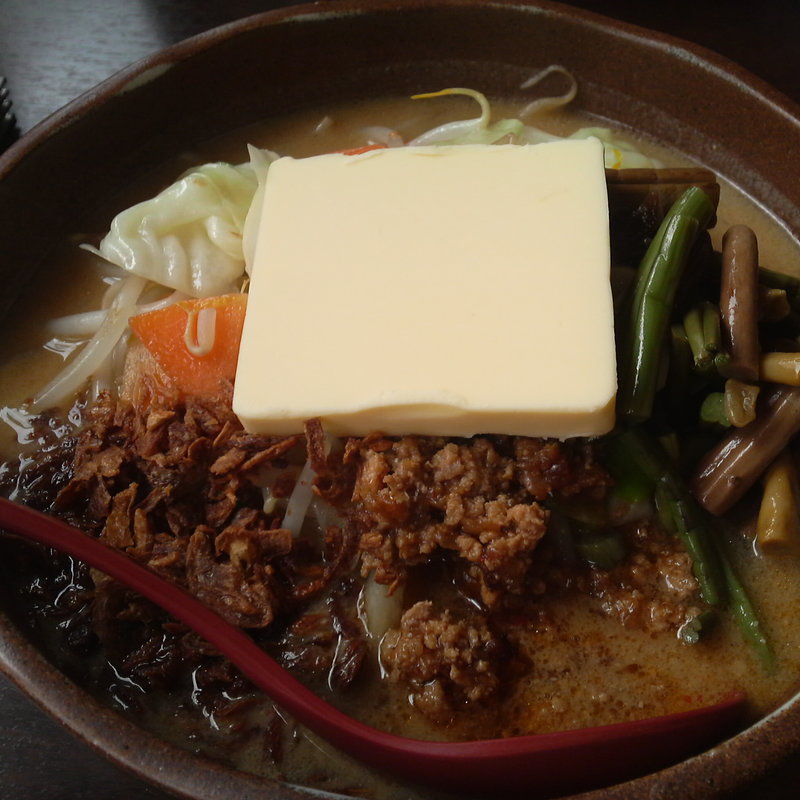 信州味噌 野菜らーめん＋バター (麺場 龍吟)