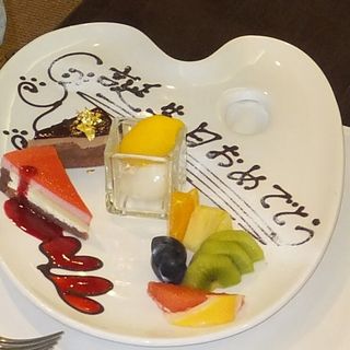 バースデープレート(オー・ボン・アネックス （Au Bon Annex 【旧店名：オー・ボン・ヴィヴェール】 ）)