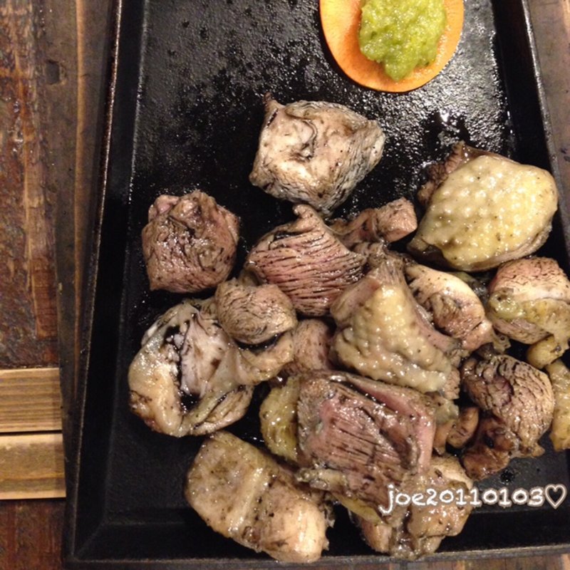 宮崎じとっこ　炭火焼　中(宮崎県日南市 塚田農場 上野店 （【旧店名】わが家　上野店）)