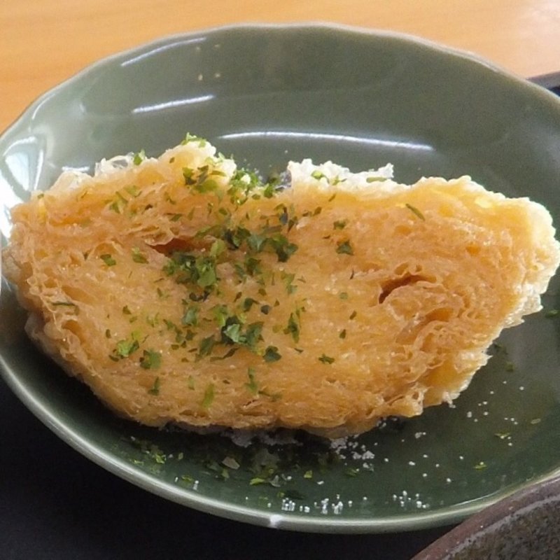 揚げの煮物(おとうふ家族)