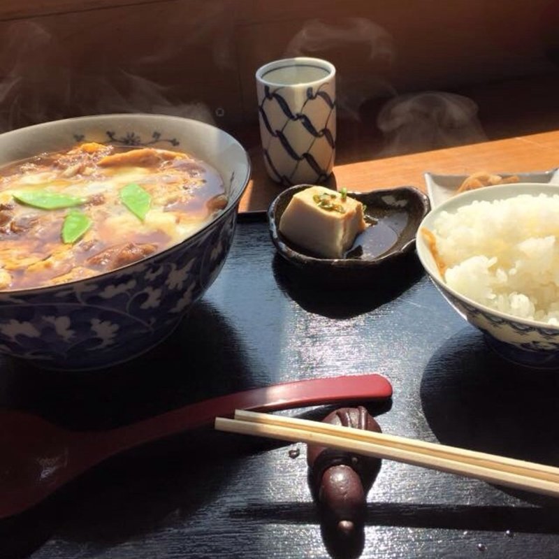 牛すじ卵とじ(あちこち山花 （さんか）)