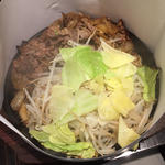 牛焼き特盛、野菜大盛。(カレー屋ジョニー代々木店)
