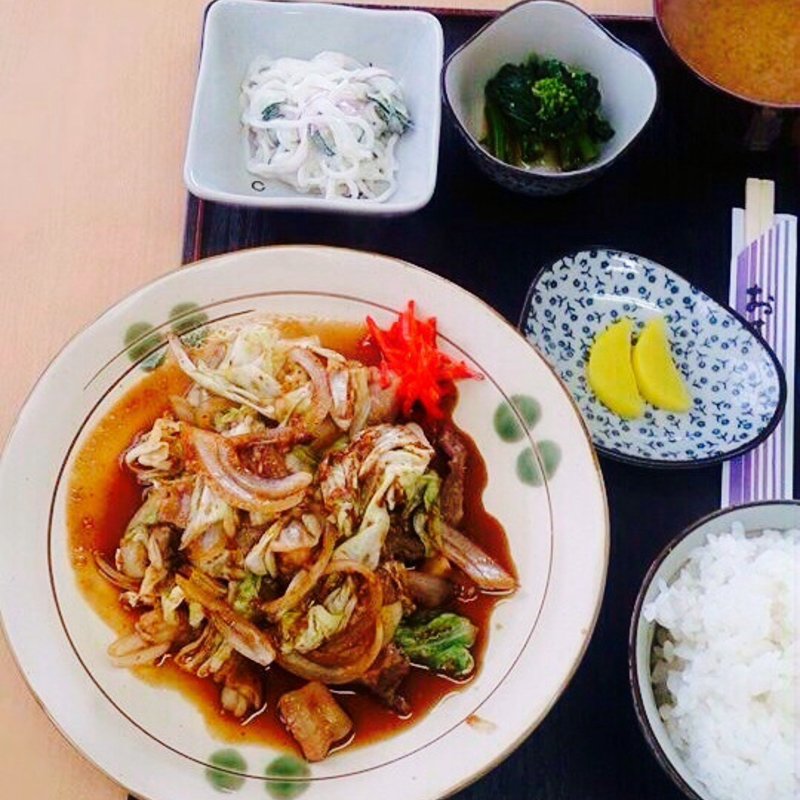 ホルモン炒め定食(食堂　和楽 )