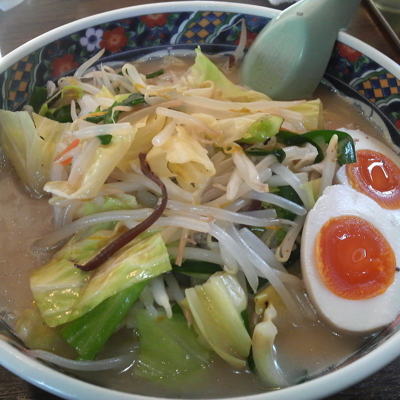 ピリ辛 野菜とんこつラーメン（辛味なし）太麺(とんこつ家  宇都宮石井店)