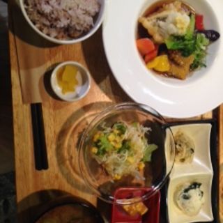 桜鯛と生麩の玄米揚げだし定食 (梅田 阪急三番街 リバーカフェ （RIVER CAFE）)
