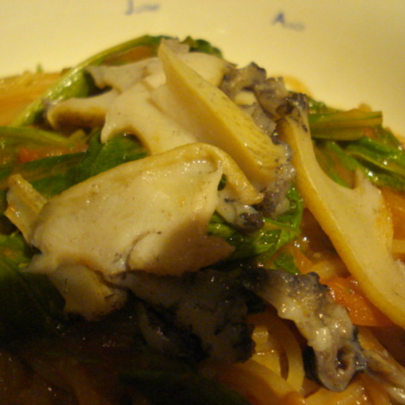 鮑のトマトソースパスタ(カフェ・ドゥ・シャンパーニュ)