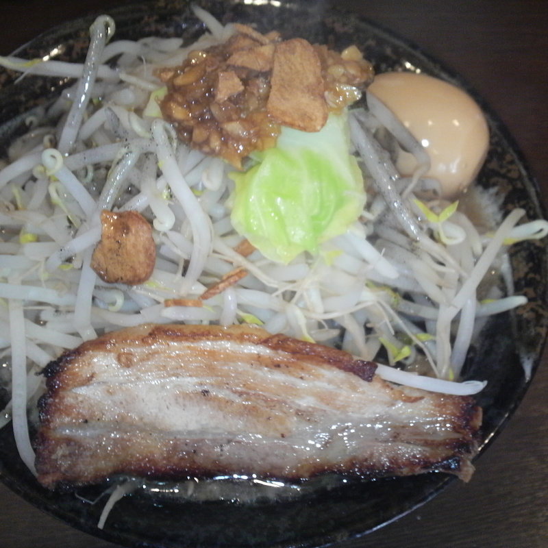 どてちん味玉ラーメン黒（並・130g） (どてちんⅡ )