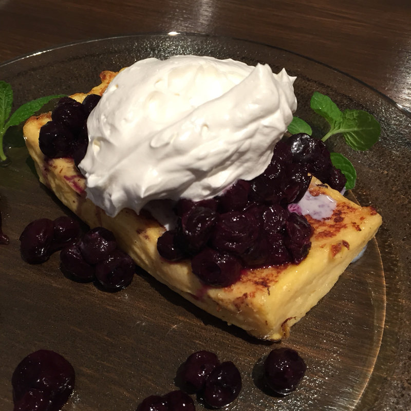 フレンチトースト ブルーベリーソース(ウウト・カフェ （UUTO cafe）)