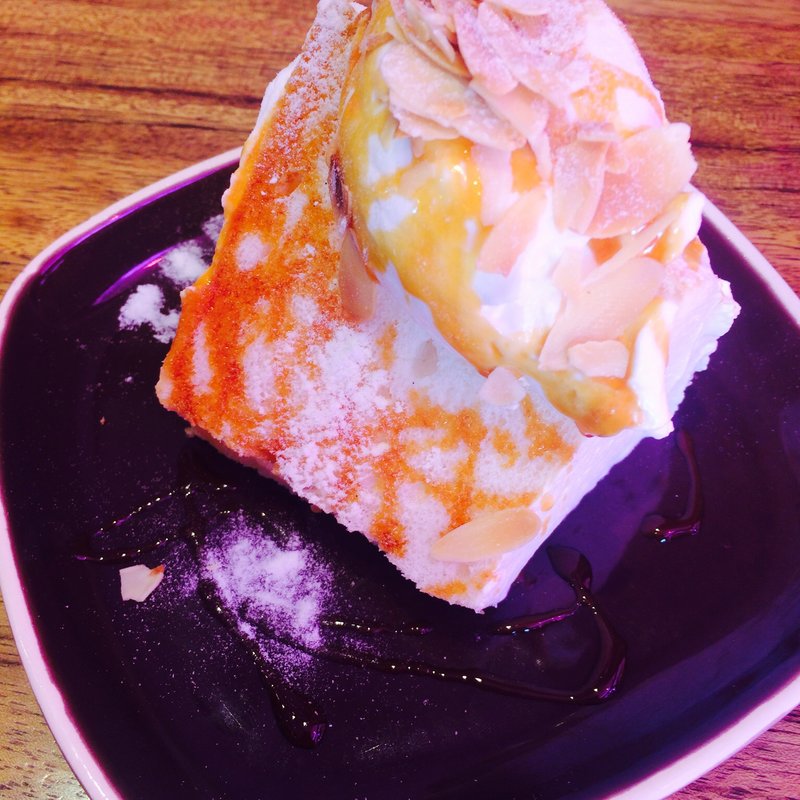 メープルシフォンケーキ(シエロイリオ （Riverside Cafe Cielo y Rio）)