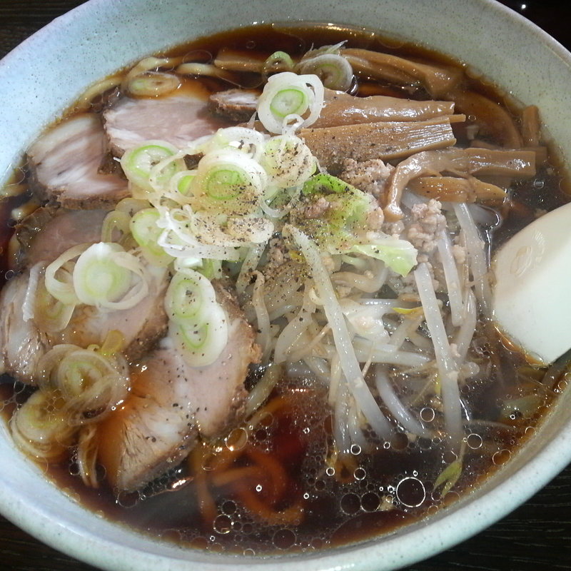 特製しょーゆらーめん (らーめん太郎　我孫子店)