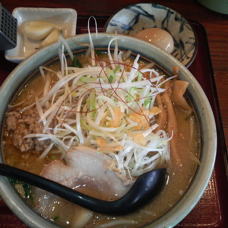 にんにく暴れらーめん＋味付けたまご(らーめん げんき屋 吉川店)