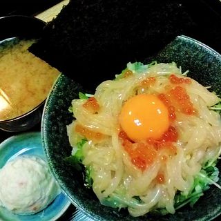 イカ漁師丼(大衆酒場 匠)