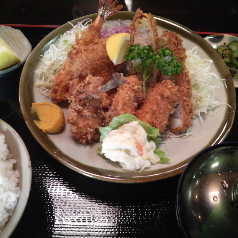 つるよし盛り合わせ定食(和風とんかつ　つるよし )