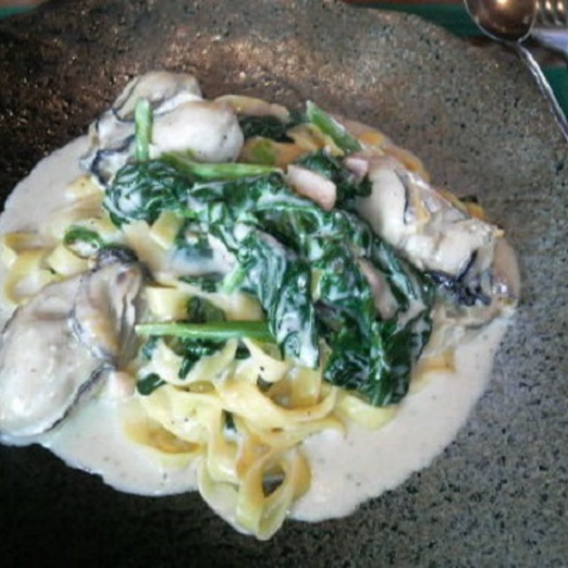  カキのパスタ（ランチメニュー）(トラットリア かなめ )