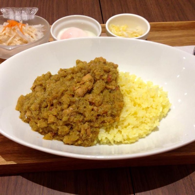 Tropiカリー(M)(チキンカレー専門店 two of us)