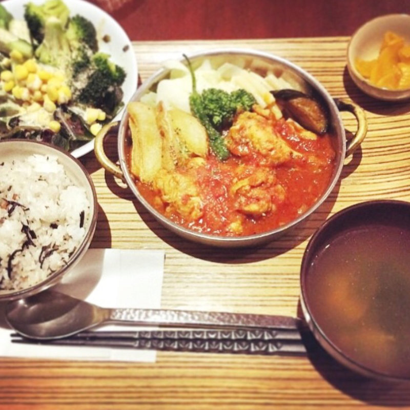 チキンのトマト煮定食(黒川食堂)