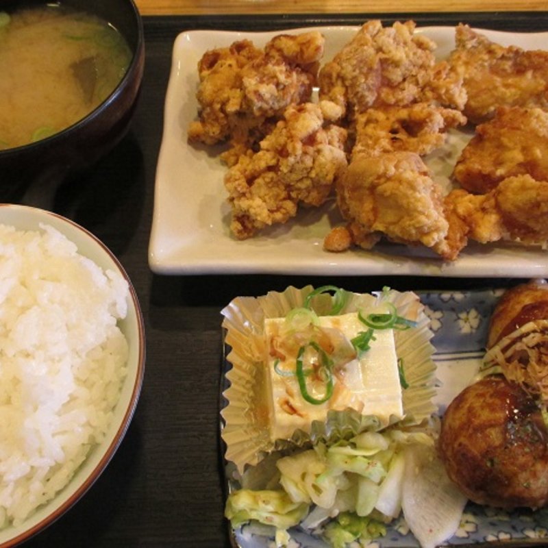 唐揚げ定食(たこ焼き ぼんくら)